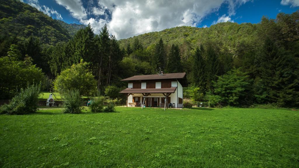 Casa Al Portico Apartment Pieve Di Ledro Bagian luar foto